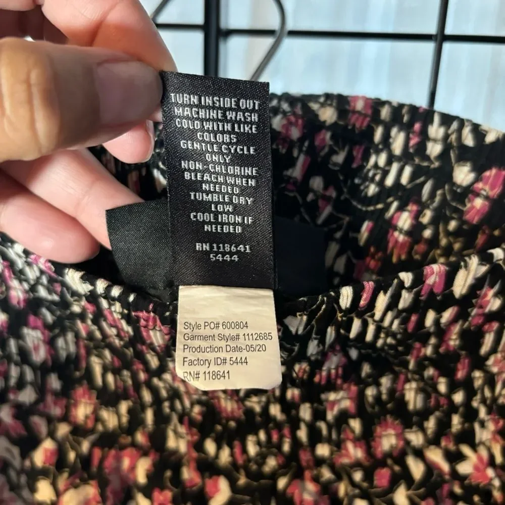Lane Bryant Ditsy Floral Black and Pink Ruffled Skirt EUC
